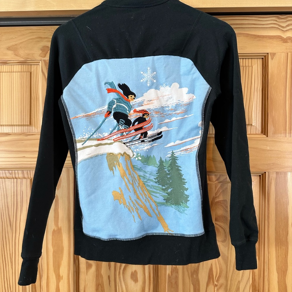 Black and Blue Ski Graphic zip up